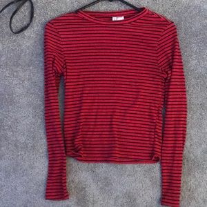 Black and red tight- fitted crop top